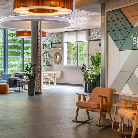 Spark By Hilton Ouest Hotell Lyon
