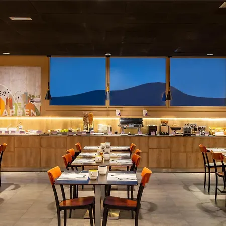 Spark By Hilton Ouest Hotell Lyon