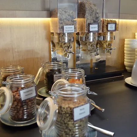 Hotell Spark By Hilton Ouest