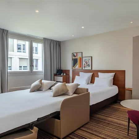 Szálloda Spark By Hilton Ouest