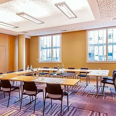 Spark By Hilton Ouest Отель 3*