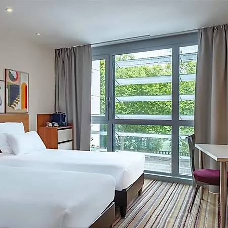 Spark By Hilton Ouest 3* Лион