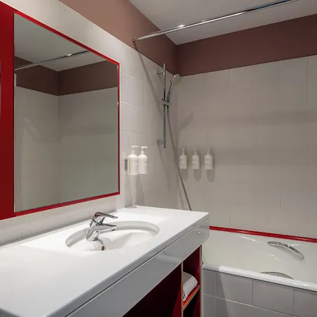 Spark By Hilton Ouest Lyon