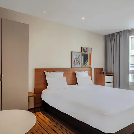 Spark By Hilton Ouest 3*