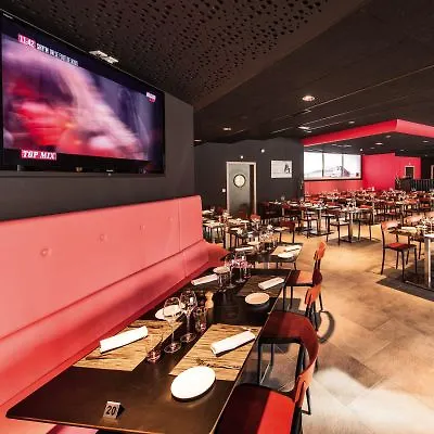 Spark By Hilton Ouest ליון