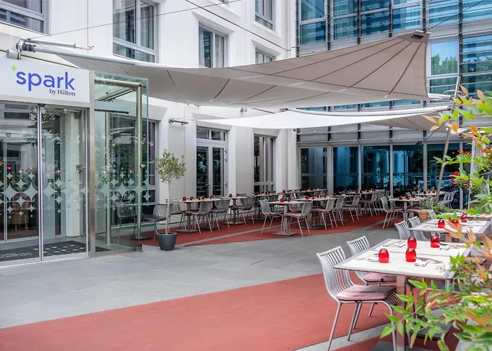 Spark By Hilton Ouest 3* ליון