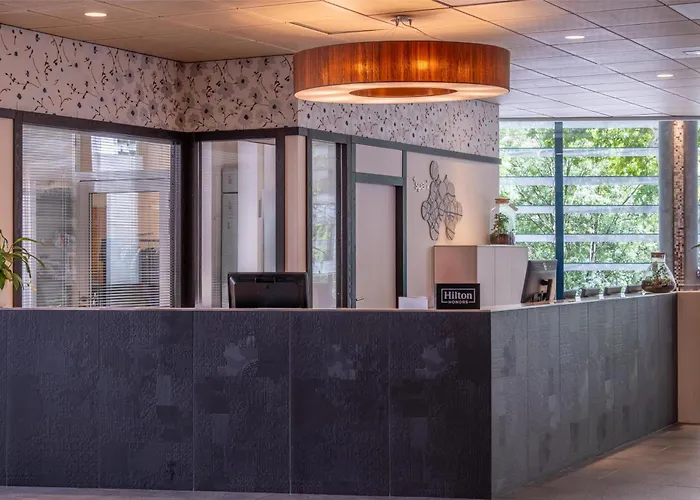 Spark By Hilton Ouest מלון 3*