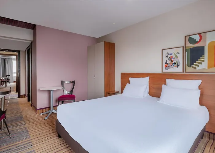 מלון Spark By Hilton Ouest ליון