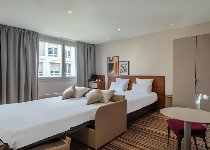 מלון Spark By Hilton Ouest