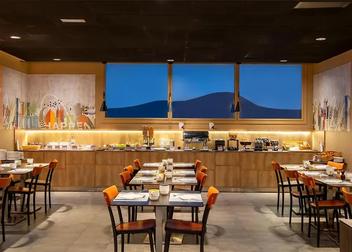 Spark By Hilton Ouest מלון ליון