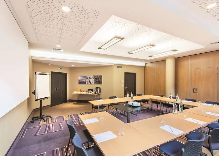 מלון Spark By Hilton Ouest