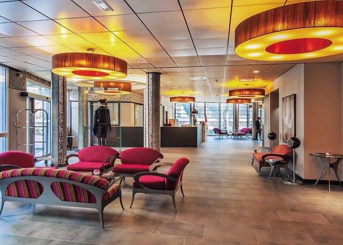 Spark By Hilton Ouest מלון