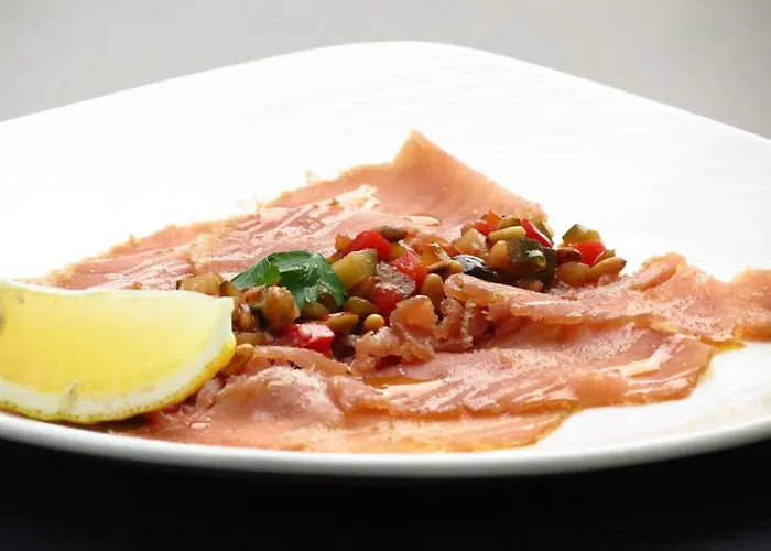 Spark By Hilton Ouest מלון