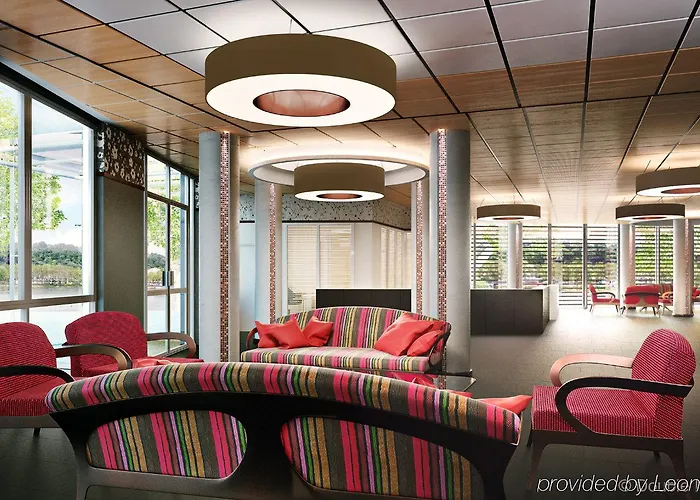 Spark By Hilton Ouest 3* ליון