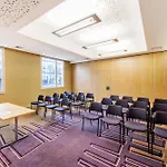 Szálloda Spark By Hilton Ouest Lyon