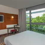 Spark By Hilton Ouest 3*