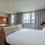 Spark By Hilton Ouest Szálloda