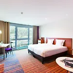 Spark By Hilton Ouest Szálloda Lyon