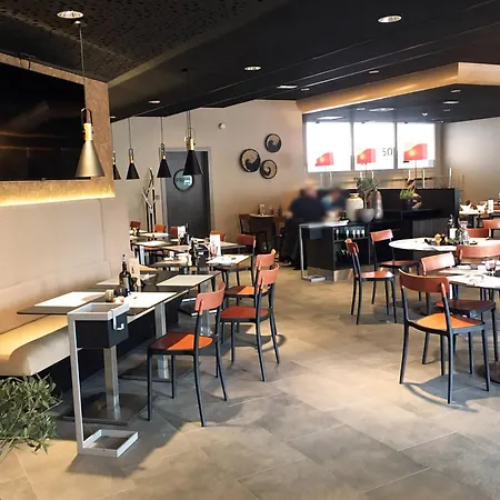 Hotel Lyon-ouest 3*