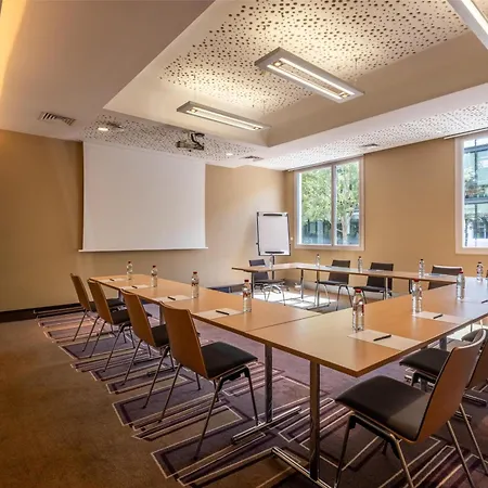 Spark By Hilton Ouest Hotel 3*