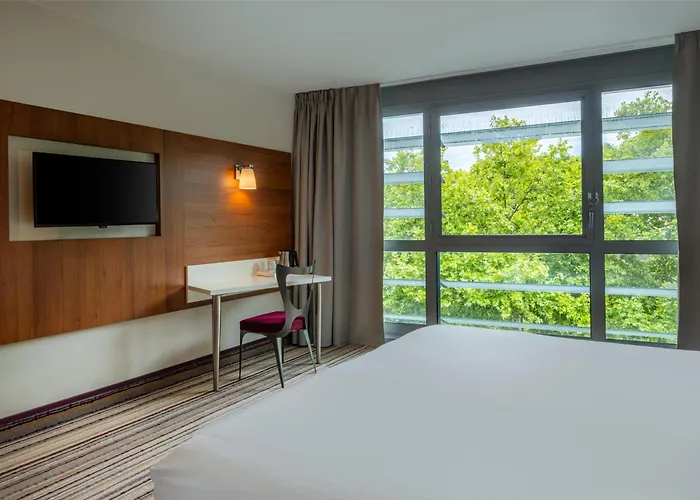 Spark By Hilton Ouest Hotel Lyon